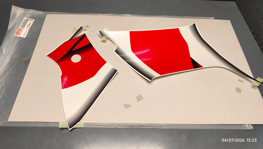 Yamaha genuine new yzf r6 2001 lower cover right side graphic set decal pn 5mt-28303-00
