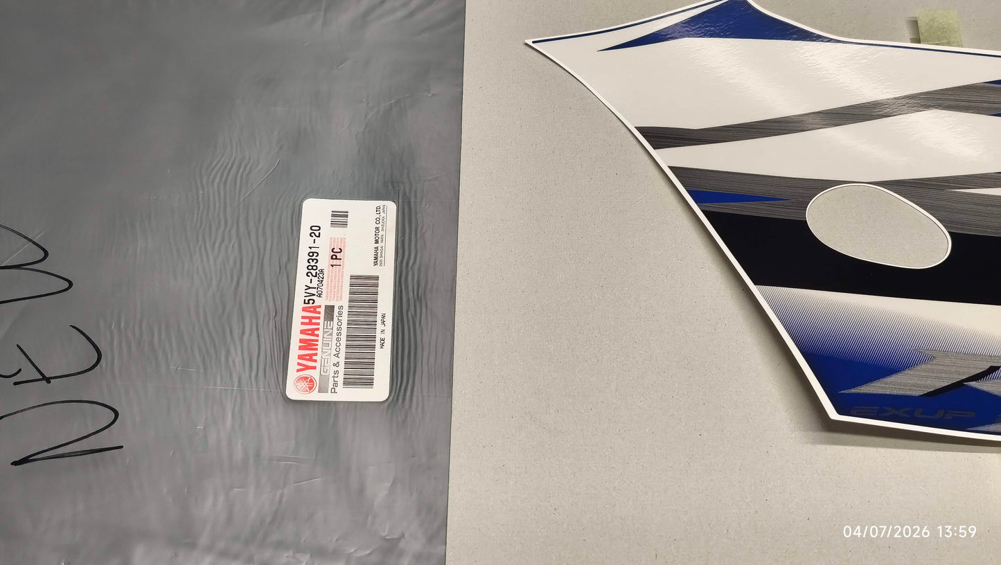 Yamaha genuine new yzf r1 2006 cowling graphic decal pn 5vy-28391-20