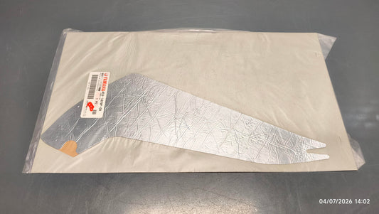 Yamaha genuine new yzf r1 2007 08 seat cover heat shield pn 4c8-1476p-00 - Www.dm-motorcycles.com