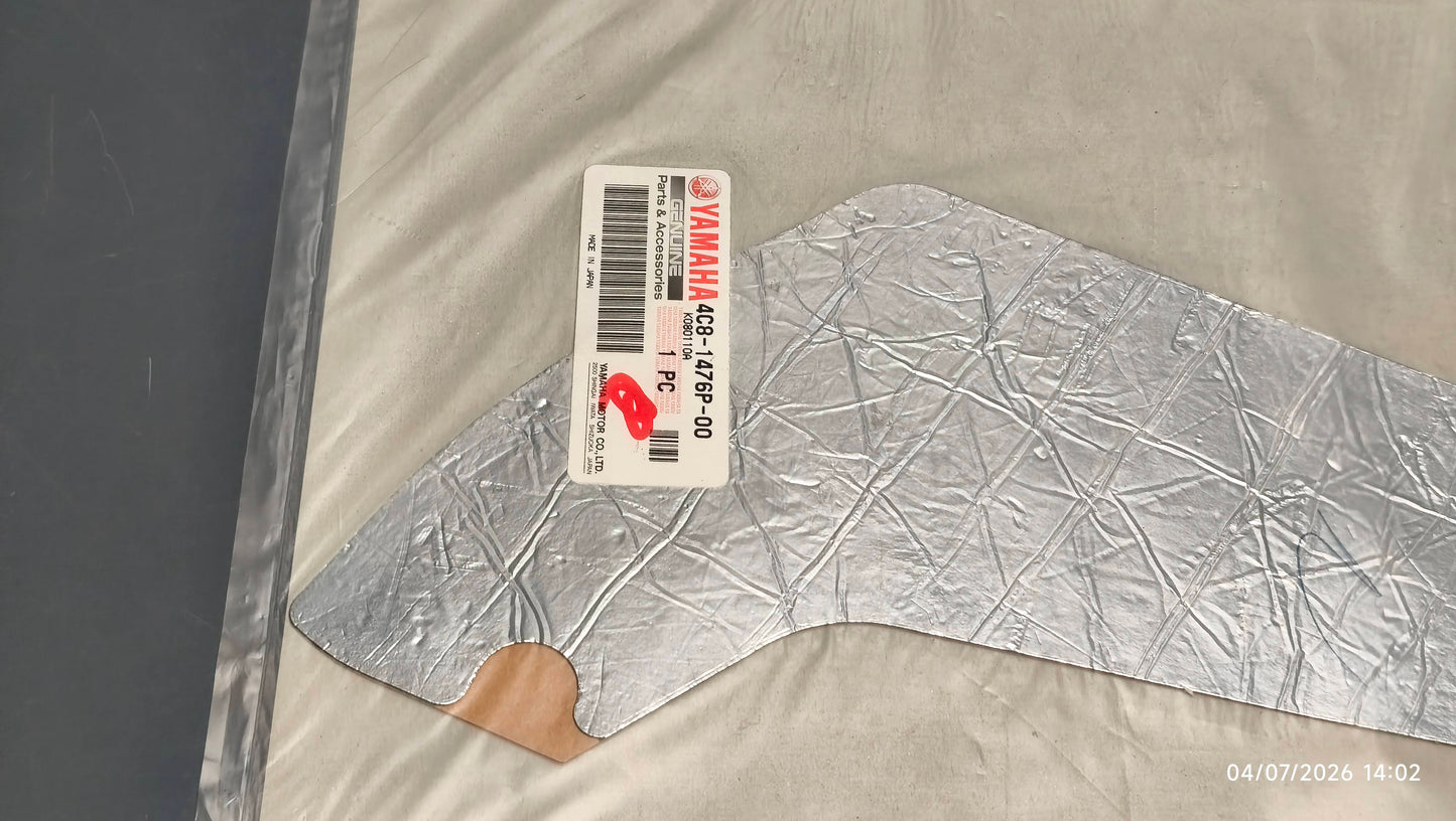 Yamaha genuine new yzf r1 2007 08 seat cover heat shield pn 4c8-1476p-00