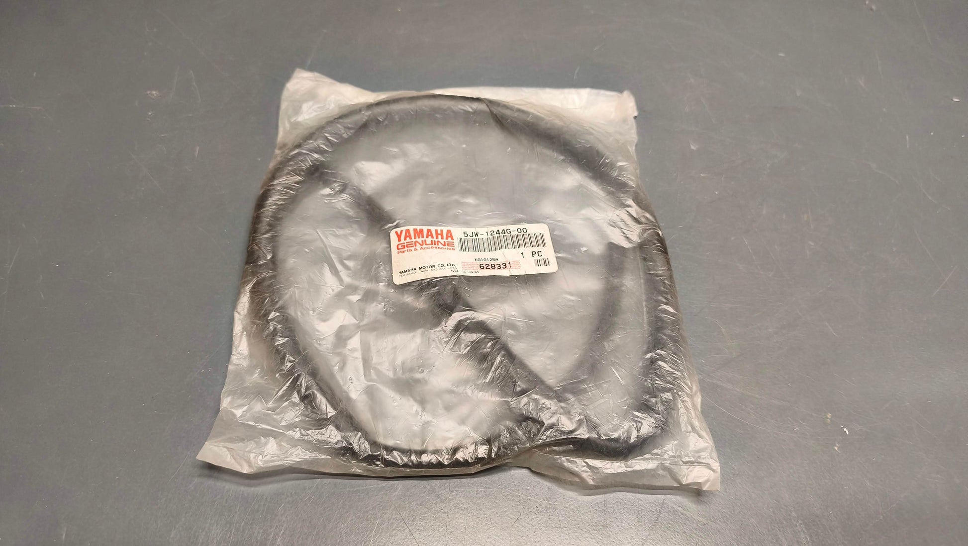 Yamaha genuine new fjr1300 2001-2003 coolant hose radiator hose pn 5jw-1244g-00
