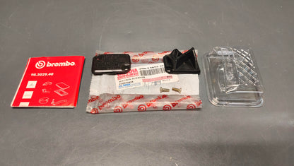 Yamaha genuine new brembo yq50 aerox 2001-2008 master cylinder cap pn 4sb-f5852-10