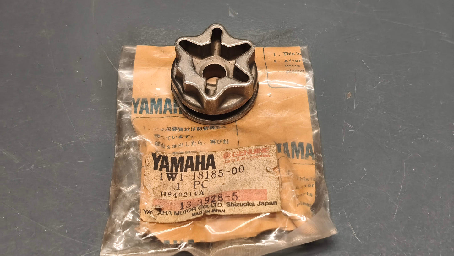 Yamaha genuine nos YZ DT MX shift cam segment pn 1w1-18185-00
