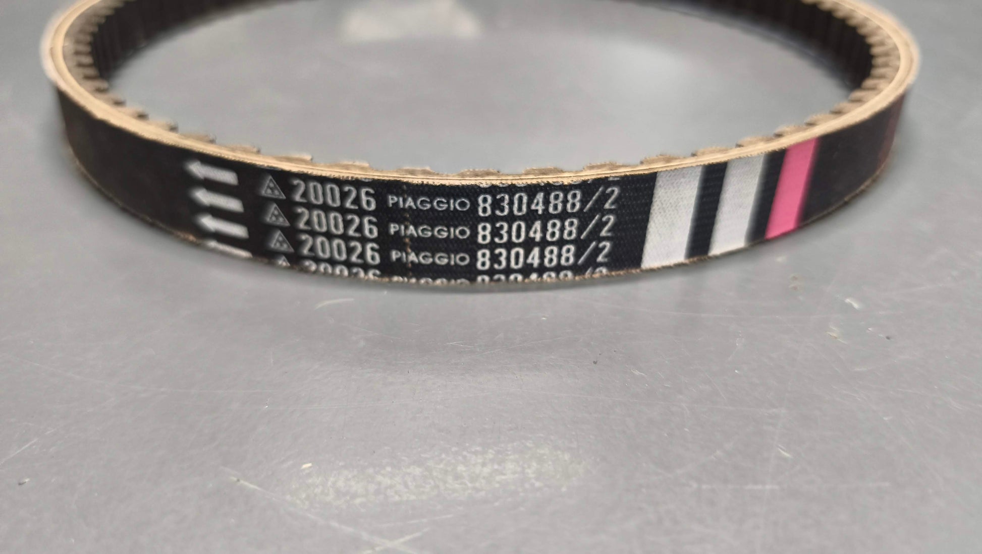 Genuine Piaggio CVT V-Belt for Piaggio/Gilera/Vespa 125-200cc 830488