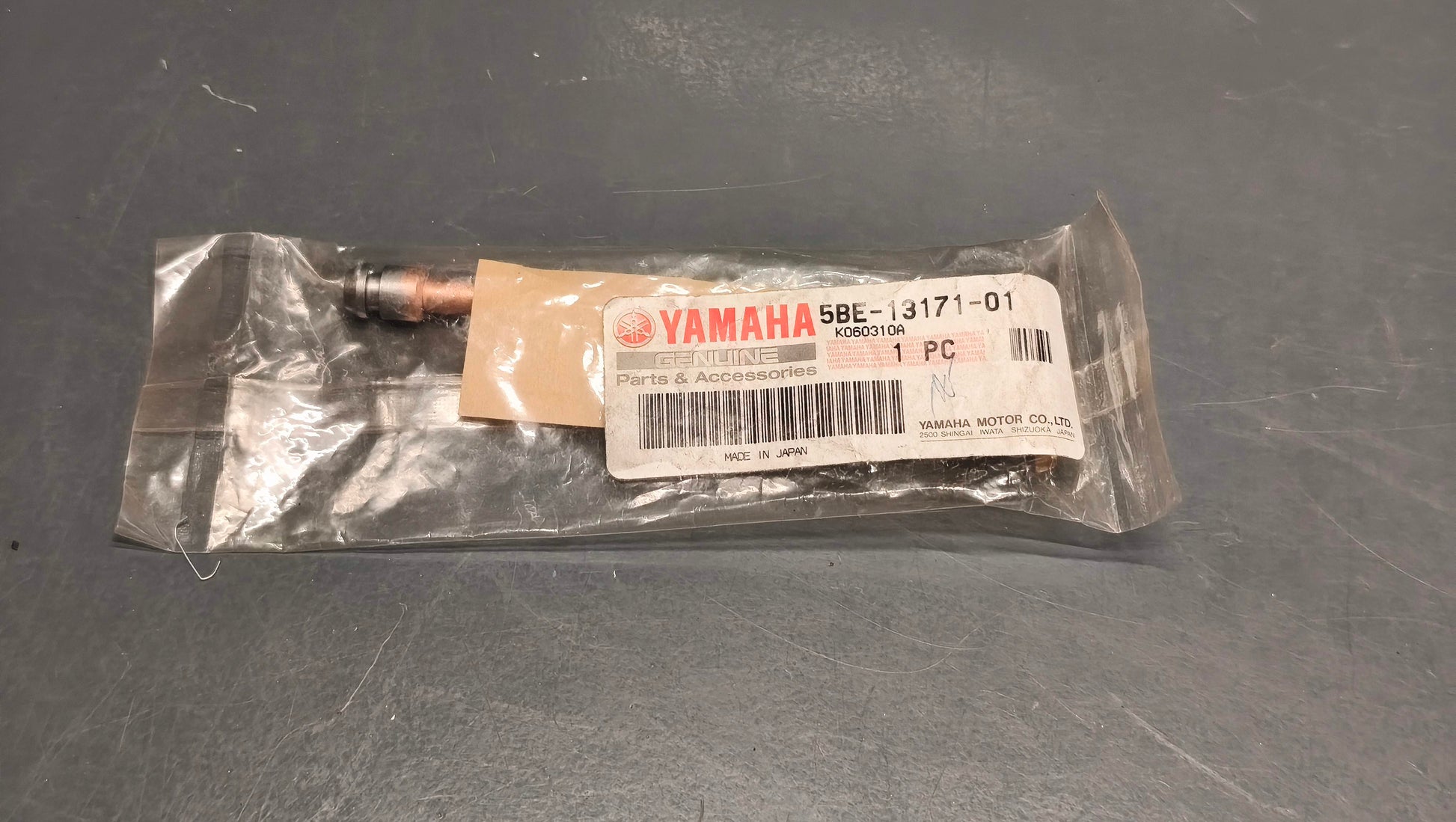 Yamaha YZ400F / WR400F Oil Delivery Pipe 5BE-13171-00