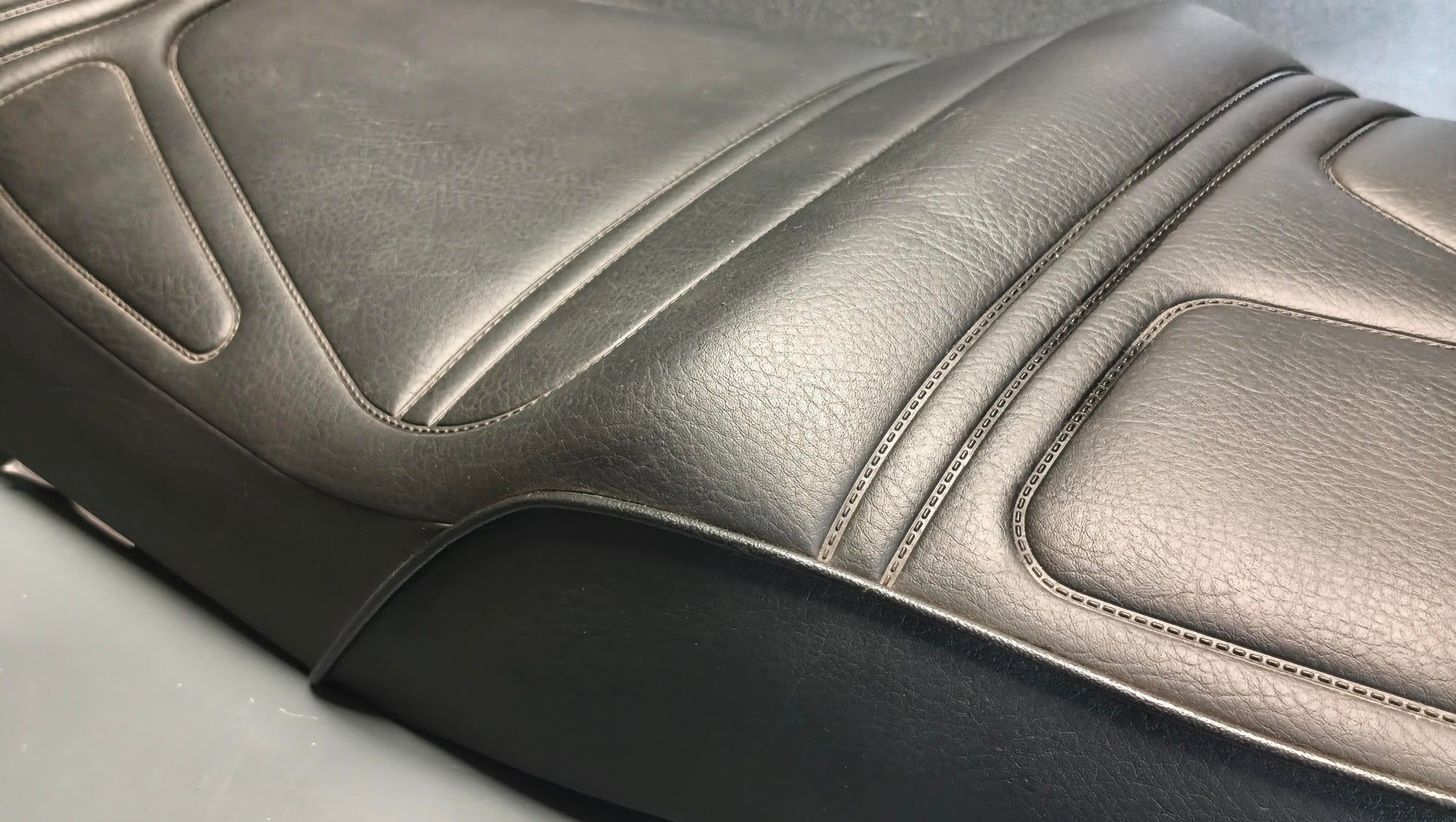 Yamaha Used XJR1200 / XJR1300 Double Seat 4KG-24730-00