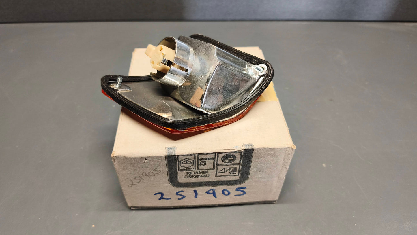 Vespa Cosa Rear Right Indicator Assembly 251905