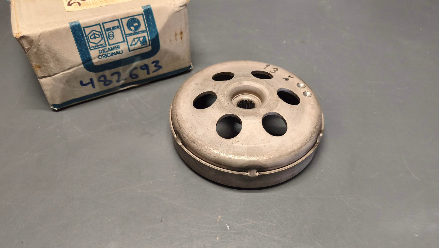 Piaggio 125cc / 150cc Clutch Drum Bell 482693