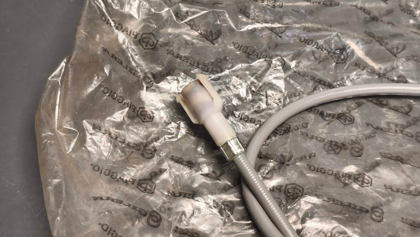Genuine Piaggio Vespa PX Arcobaleno / Cosa Speedometer Cable 229358