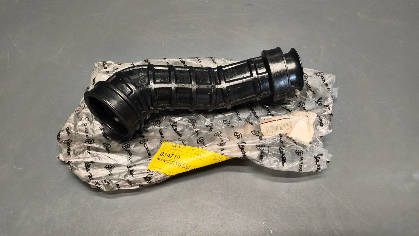 Genuine Piaggio Beverly / X8 / MP3 Air Box Intake Hose 834710