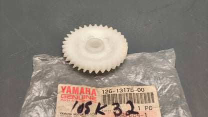 Yamaha Genuine YL2 / YG1 Oil Pump 34T Drive Gear 126-13178-00