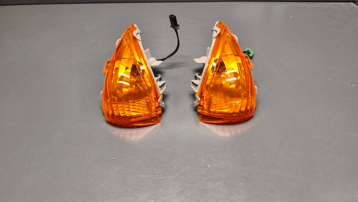 Suzuki Genuine Let's Basket CA4AA used Front left and right turn signals