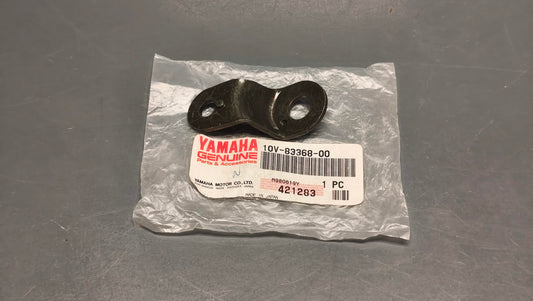 Yamaha Genuine XT350 / DT125 Front Turn Signal Bracket Stay 10V-83368-00