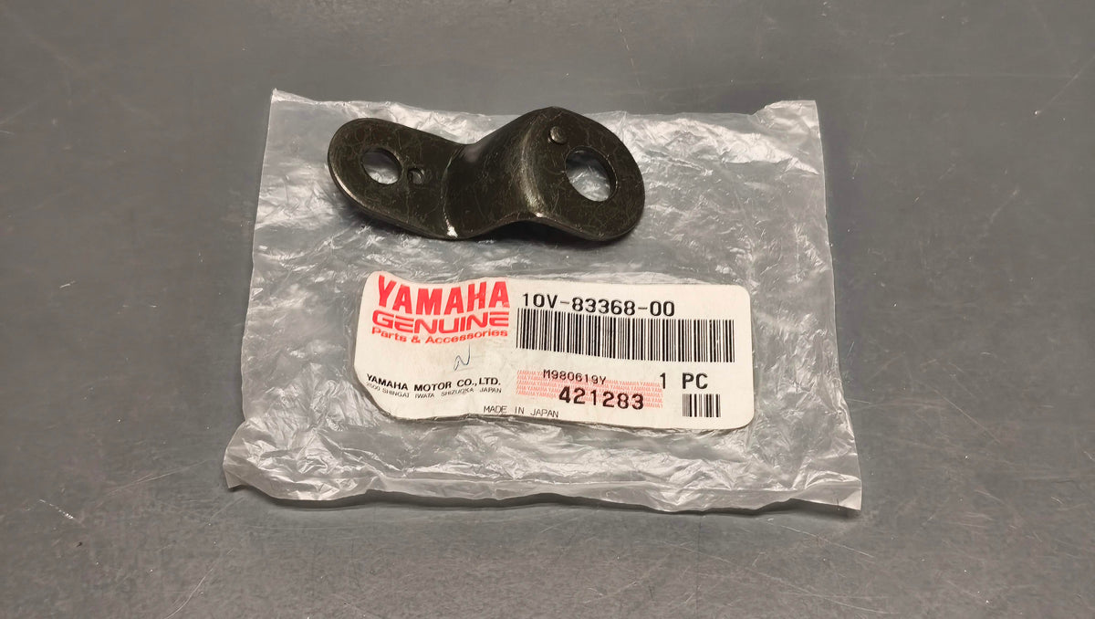 Yamaha Genuine XT350 / DT125 Front Turn Signal Bracket Stay 10V-83368-00