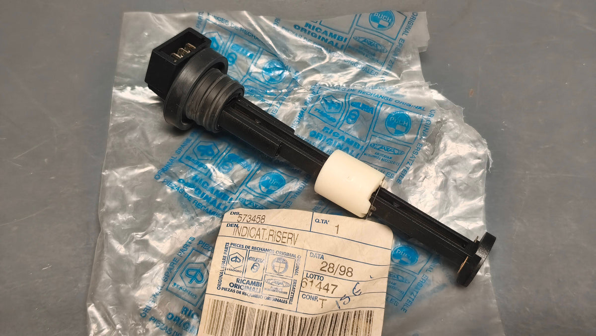 Piaggio Genuine Oil Tank Level Sensor / Switch 573458