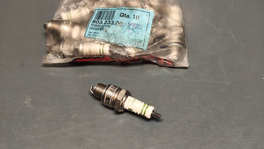 Malaguti Genuine Crosser CR1 50 Spark Plug WR7BC 603.233.00