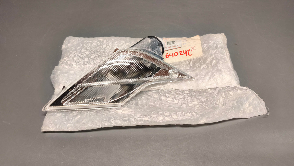 Piaggio Genuine Gilera GP 800 Front Right Indicator 640242
