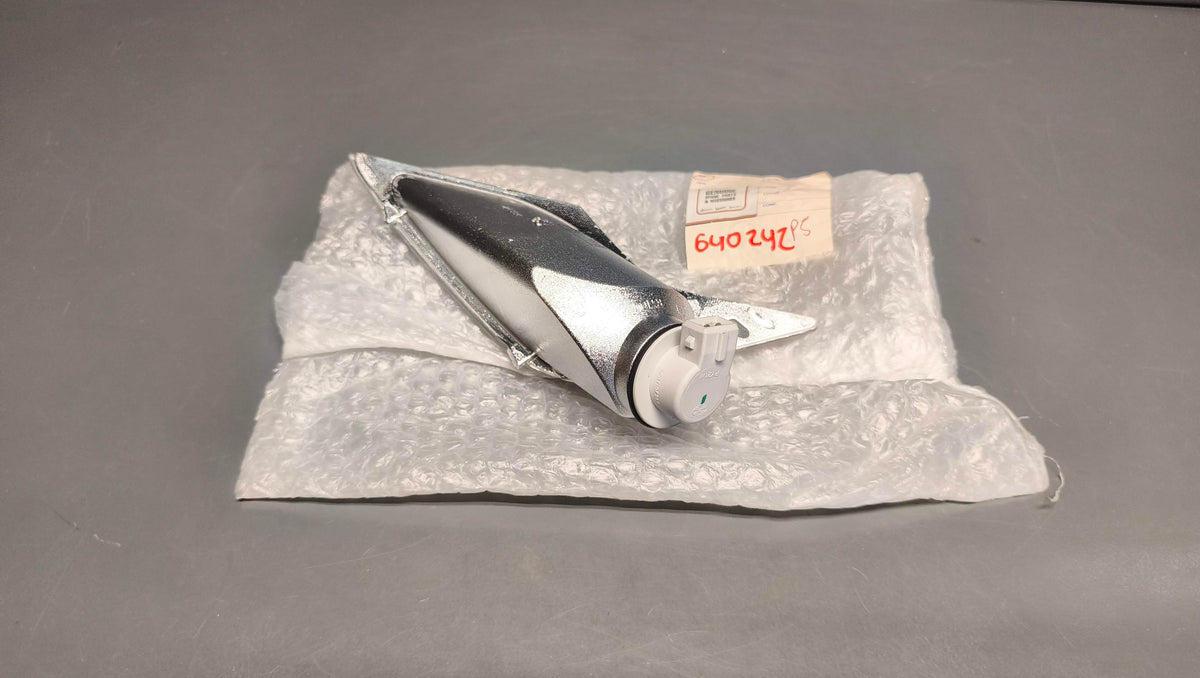 Piaggio Genuine Gilera GP 800 Front Right Indicator 640242