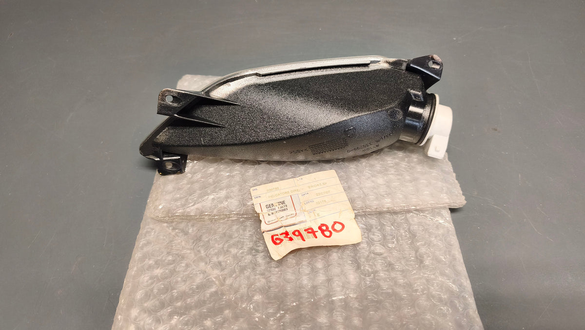 Piaggio Genuine MP3 125 250 400 500 Front Left Indicator 639780