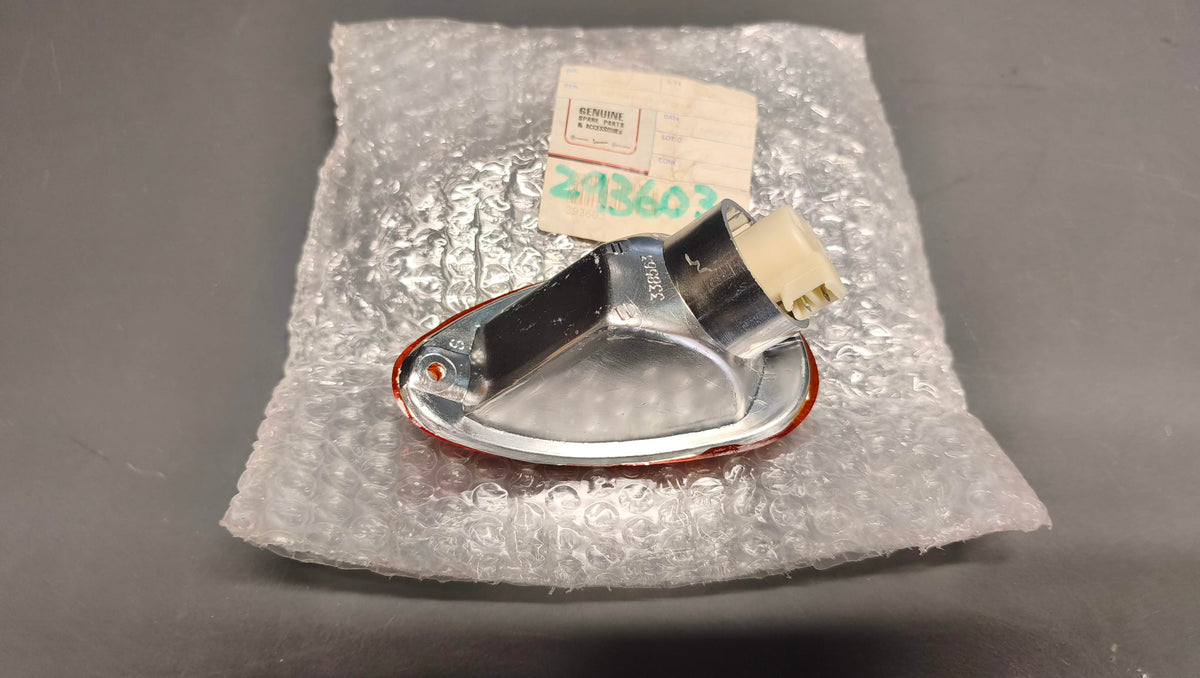 Piaggio Genuine Vespa ET2 ET4 Rear Left Indicator 293603