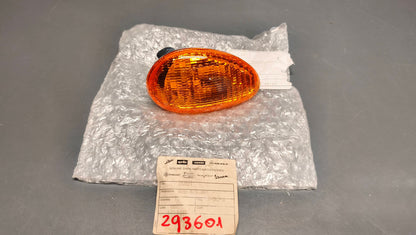 Piaggio Genuine Vespa ET2 ET4 Front Right Indicator 293601