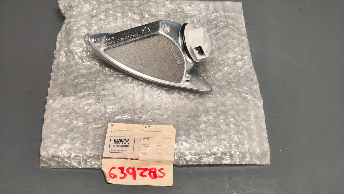 Piaggio Genuine Vespa LX LXV S Rear Left Indicator 639285