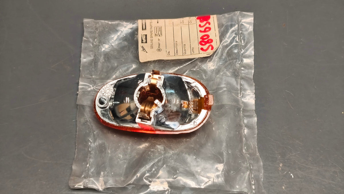 Piaggio Genuine Typhoon, Zip & NRG Front Right Indicator 580658