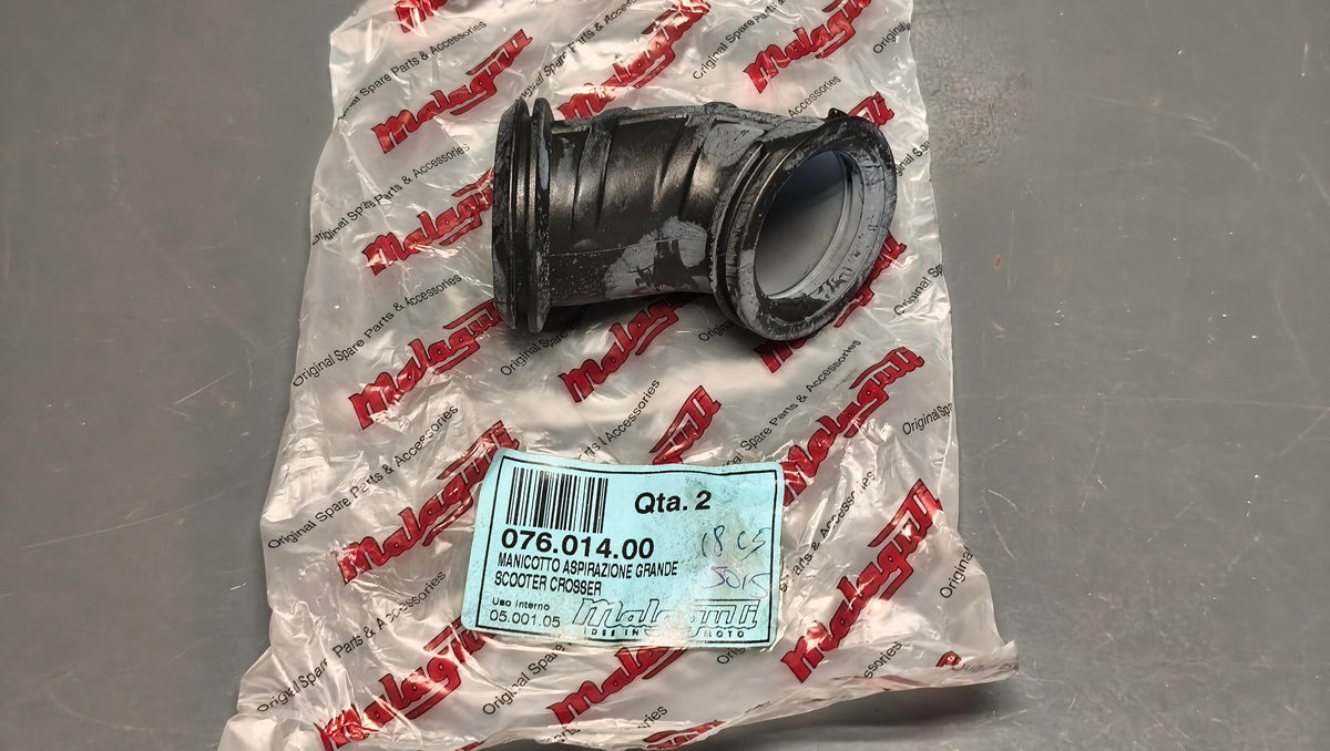 Malaguti Genuine Crosser CR1 50 Airbox Intake Duct / Sleeve 076.014.00