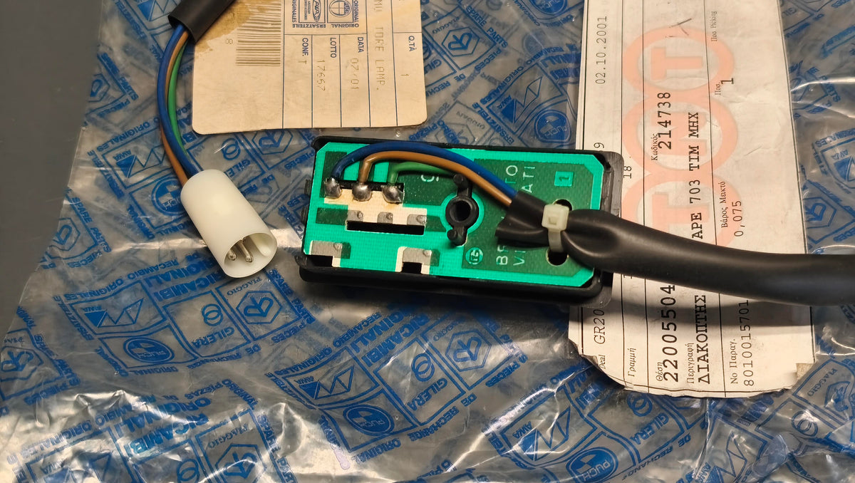 Piaggio Genuine Ape TM 703 Turn Signal Switch 214738