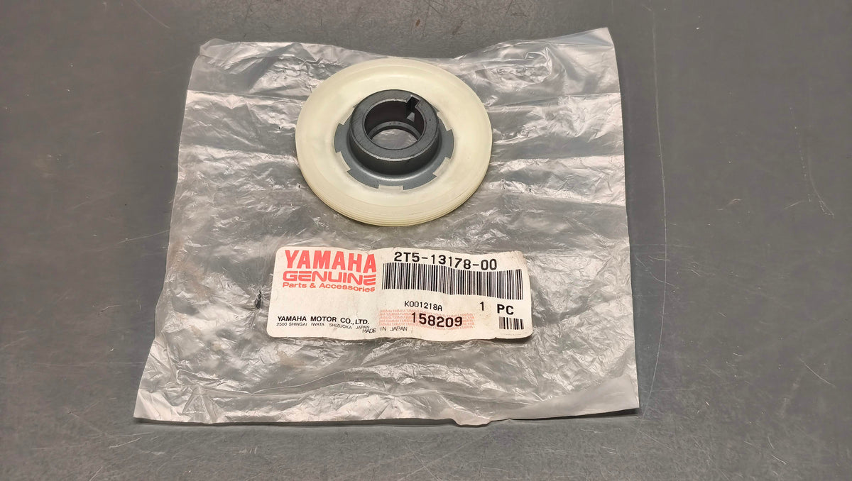Yamaha Genuine DT125 Autolube Oil Pump Pulley  2T5-13178-00