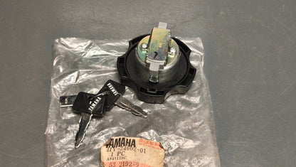 Yamaha Genuine DT125R / DT200R Locking Fuel Tank Cap 41Y-24602-01