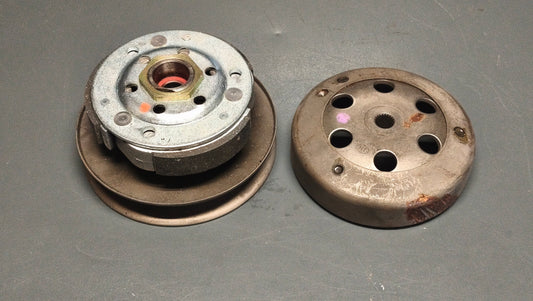 Piaggio Genuine NRG MC2 Clutch & Bell Assembly 4315015