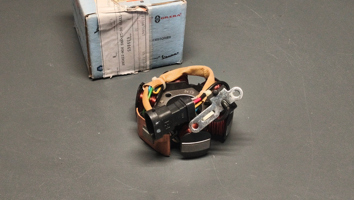 Piaggio Genuine Runner 50 125 NRG Zip Stator Coil Magneto Generator PN 639865
