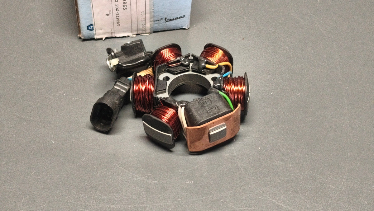 Piaggio Genuine Runner 50 125 NRG Zip Stator Coil Magneto Generator PN 639865