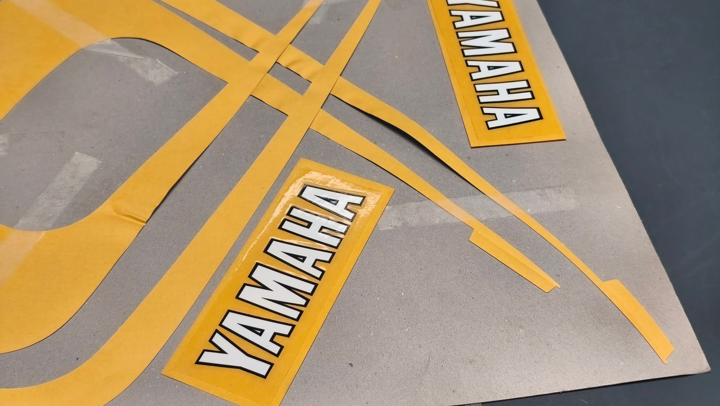 Yamaha genuine nos rd125 fuel tank graphic set and emblem decal pn 30w-24240-20