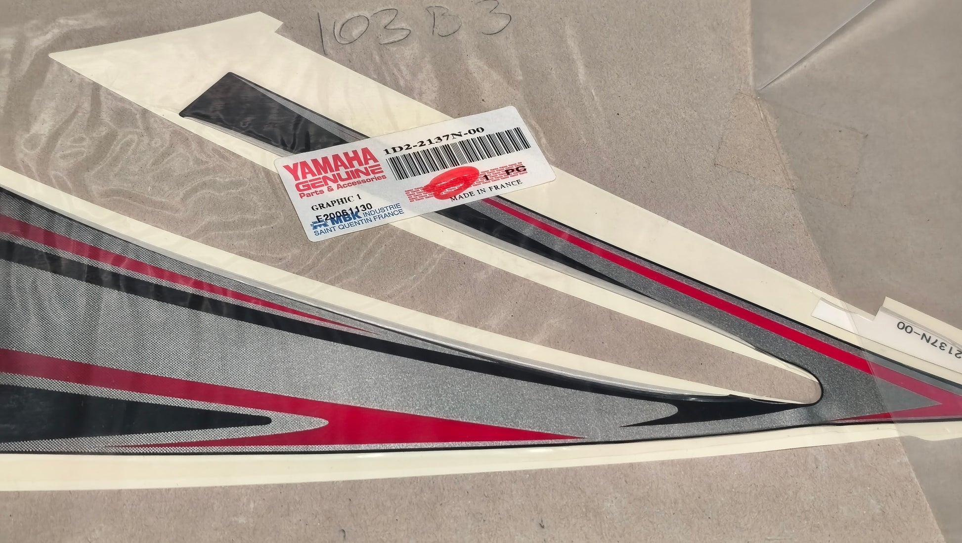 Yamaha genuine new xt660 2006 air scoop graphic decal pn 1d2-2137n-00
