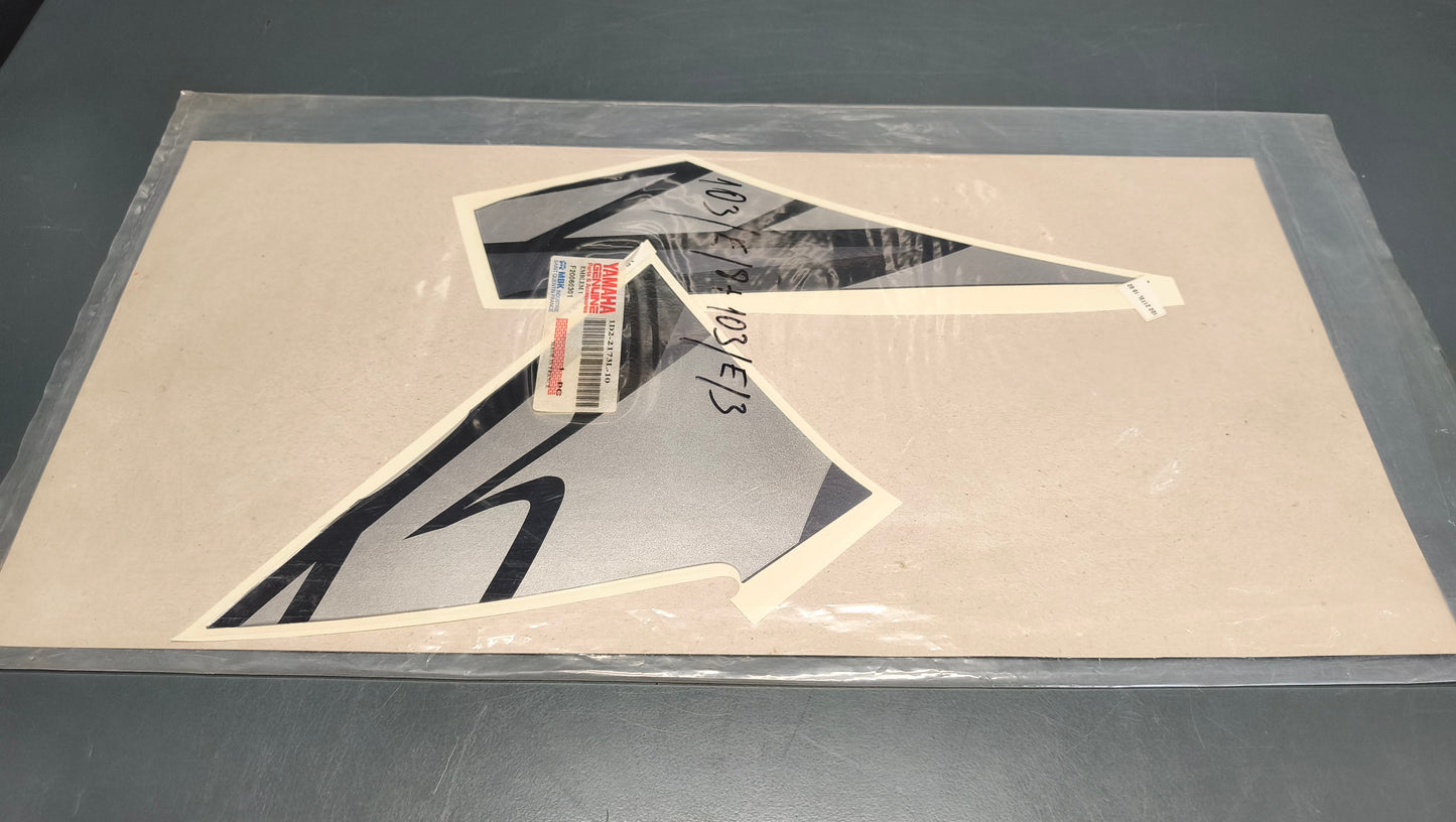 Yamaha genuine new xt660x 2005-06 fuel tank graphic set decal pn 1d2-2173l-10