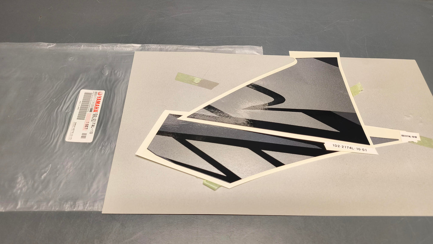 Yamaha genuine new xt660 2004 2005 graphic set 2 decal pn 1d2-2174l-10