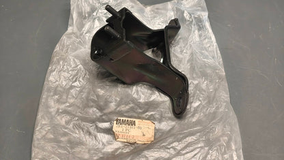 Yamaha V80 Handlebar Bracket - 3E1-23461-00