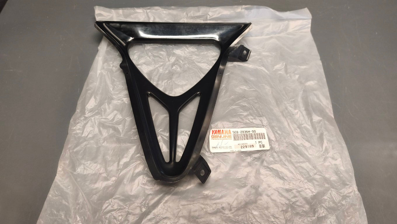 Yamaha YZF-R6 Inner Panel 3 - 5EB-2836M-00
