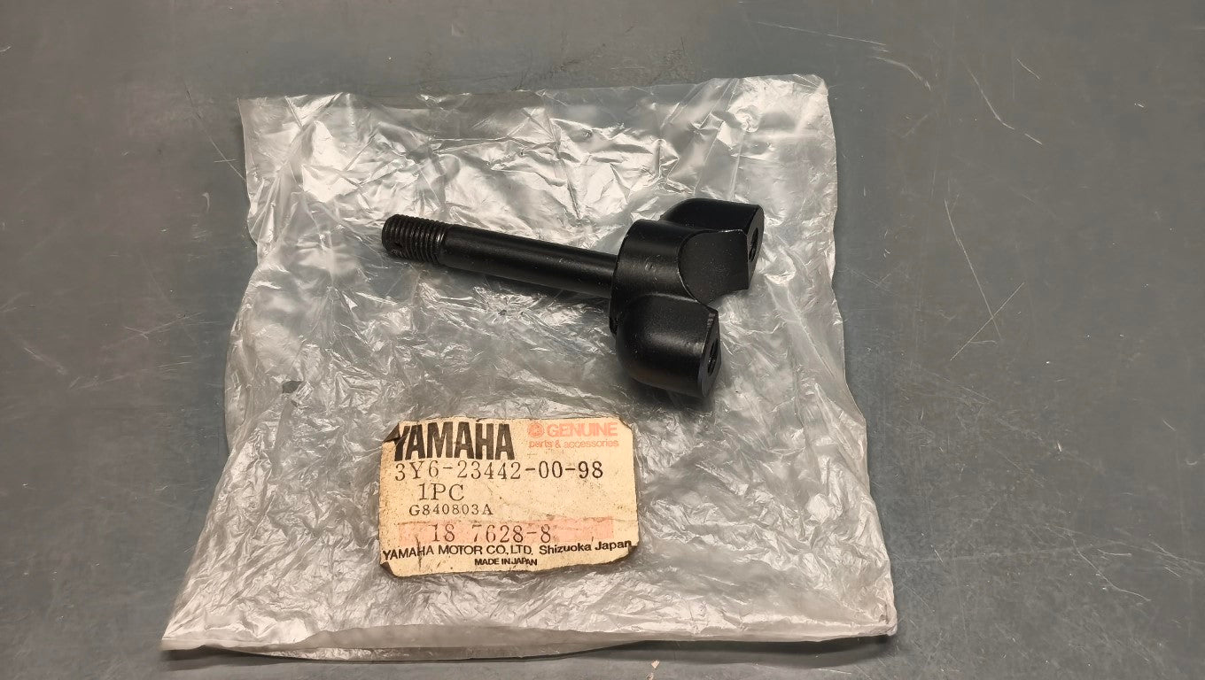 Yamaha XT600 Handlebar Lower Holder - 3Y6-23442-00-98